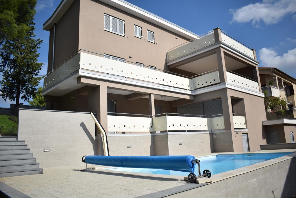 Luxury Apartments Adria マリンスカ エクステリア 写真
